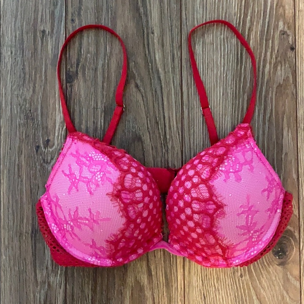 Victoria’s Secret Bombshell push up bra